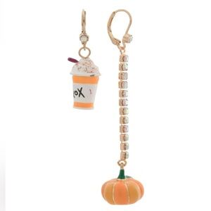 NWT Mismatched Betsey Johnson Pumpkin Spice Earrings